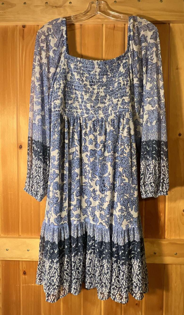 Just Taylor Blue Floral Smocked Square Neck Long Sleeve Dress Size 12